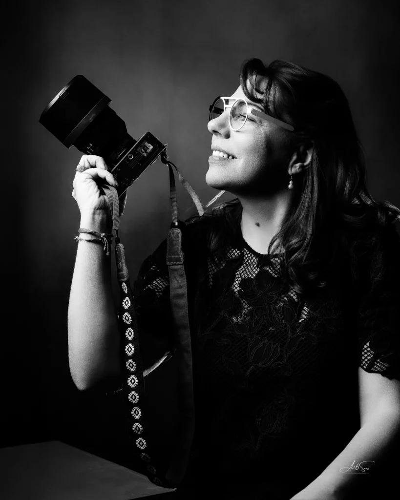 Portrait deAnne-Catherine ELBERT-MALABAT, Portraitiste de France, photographe spécialisée dans le portrait en noir & blanc à La Teste et Arcachon.