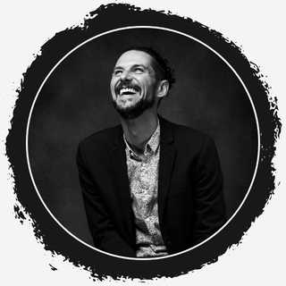 Portrait d'un entrepreneur en noir et blanc réalisé par ARt6Sens à LA Teste