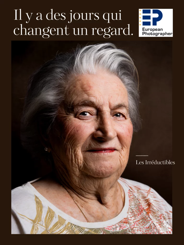 Portrait d'une femme âgée réalisé par Art6Sens dans un Ehpad ayant obtenu la qualification EP